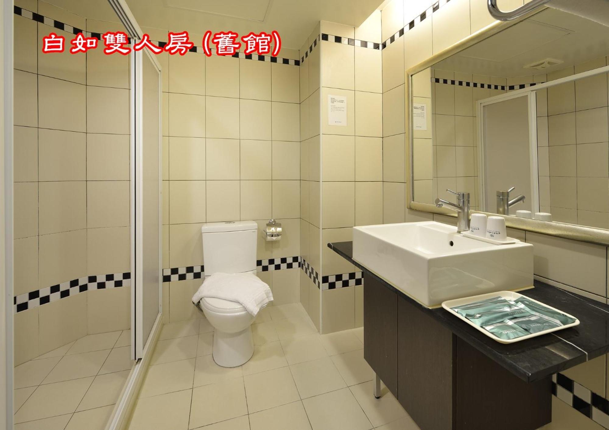Sun Moon Lake Teachers' Hostel يوشيه المظهر الخارجي الصورة